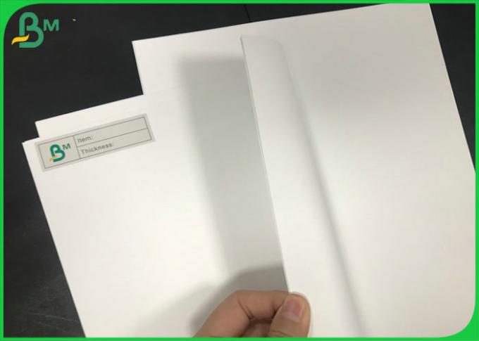 Hitzebeständiger Laser und Tintenstrahl, die synthetische Papierrolle 200um 250um pp. druckt Hitzebeständiger Laser und Tintenstrahl, die synthetische Papierrolle 200um 250um pp. druckt