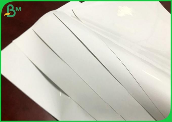 Beschichtete starke C1S Spiegel-Form 90GSM Weißbuch Rolls für Aufkleber-Material