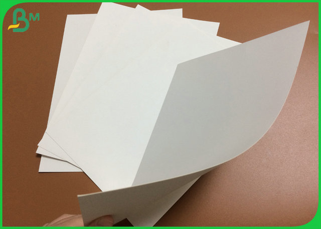 70 x 100cm 300gsm 350gsm beschichteten eine Seiten-Papierrolle GC1 für kosmetischen Kasten
