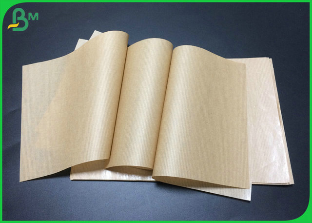 Kraftpapier-Rolle Browns 42gr 50gr 55gr Glanz-einer Seiten-gewellte für Papierkasten