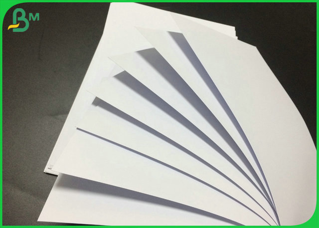 610mm 860mm 100grs 120grs unbeschichtete erstklassige Weißbuch-Rolle für die Herstellung des Umschlags