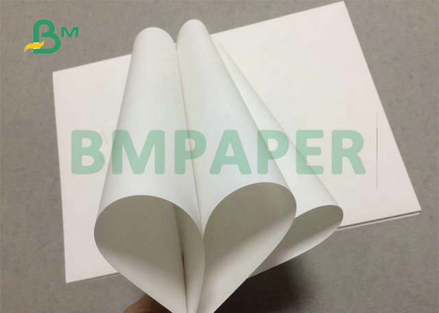70 x 100cm wasserdichtes 120mkr 250mkr weißes Steinpapier des Blatt-für die Zeitschriften-Herstellung