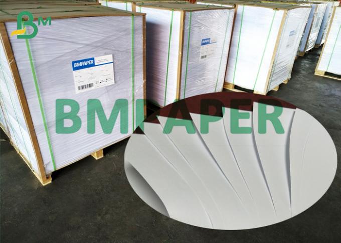 Weißes Schreibpapier des unbeschichteten erstklassigen glatten Tintenstrahl-24# für Bücher in Rolle (2)