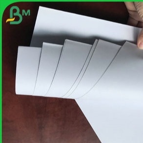 unbeschichtete Woodfree Papier-Blätter 50g 60g für die Herstellung des Buch-Papiers