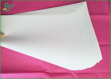 61x86cm großes Blatt unbeschichtetes Woodfree-Papier-Jungfrau-Holzschliff-Material 100% für Buch