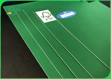 FSC bescheinigte 1.0mm - 3,0 Millimeter unbeschichtete grüne Pappe mit großem Stifiness für Paket-Kästen