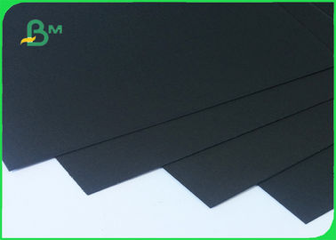 Doppelte schwarze Stärke fertigte schwarze Brett-100% aufbereitete Masse für das Verpacken im Blatt besonders an