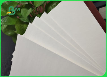 Unbeschichtetes Holzschliff-saugfähige Papierblätter 100% für die Feuchtigkeits-Karte glatt