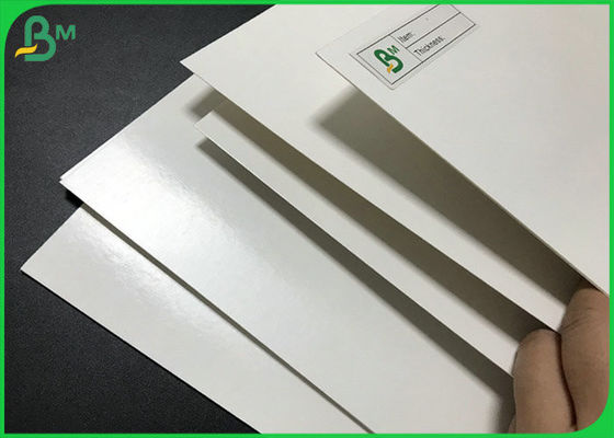 Glatte Papier PET Beschichtung LDPE 300g + 15g lamellierte weiße Fbb-Pappblätter
