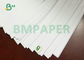 Unbeschichtete Papierrolle Woodfree Weiß 50GSM 60GSM für schreibende Auflagen innere Seiten
