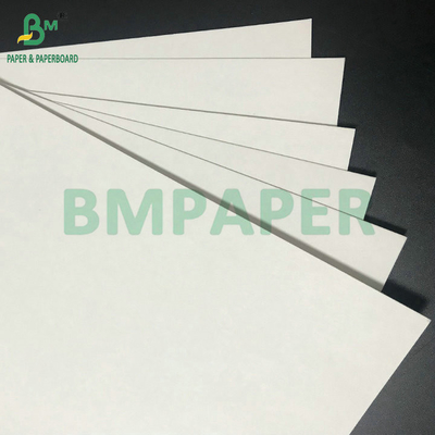Wasser absorbierendes Papier mit hohem Pulpgehalt 1 mm 1,4 mm Weißbiermatte Papier für Unterlage