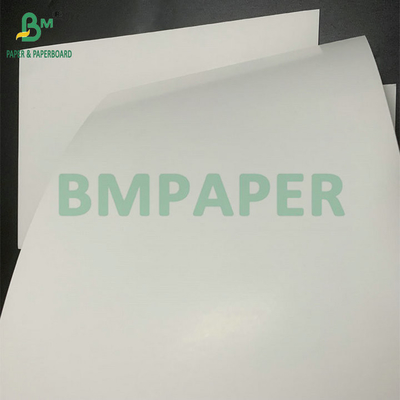 200 g 215 g GC1 Großflächig weißes, mit Ton beschichtetes, recyceltes Papier für die Herstellung von Lebensmittelkartons