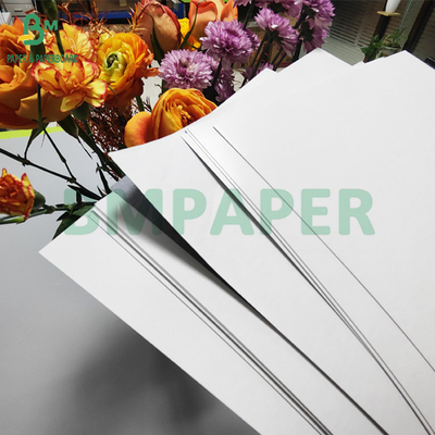 310 Gramm Blackcore-Papier für Spielkarten 550 x 790 mm Superior Smooth