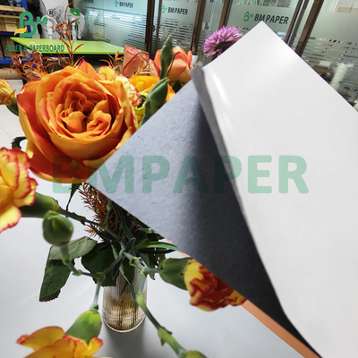 310 Gramm Blackcore-Papier für Spielkarten 550 x 790 mm Superior Smooth