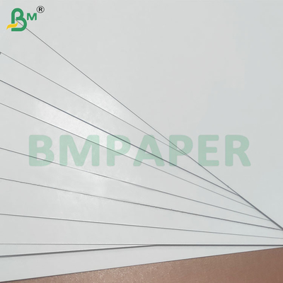 300 gsm Spielkartenpapier Doppelseitig Weiß Schwarzer Kern 450*320mm
