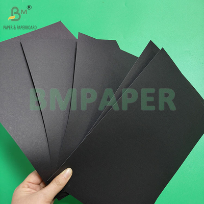 110 gm 180 gm doppelseitig beschichtete schwarze Karte zur Herstellung von Handwerkspapier