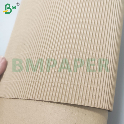 Braun geflutete Papierplatten Dauerhafte und effektive Verpackungsoption