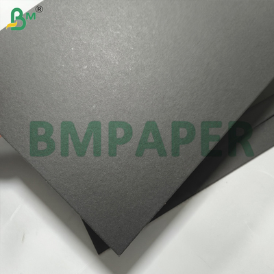 100% recycelter grauer Karton, einseitig schwarz beschichtet, Vollpappe