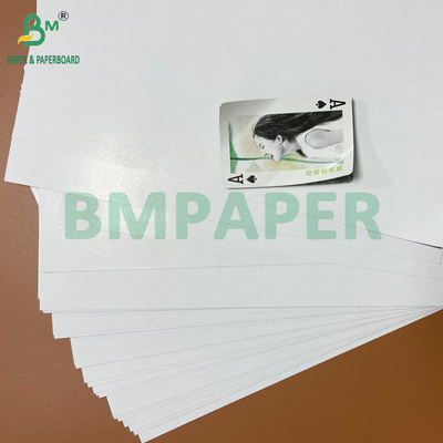 310 grs 320 grs Schwarz-Kern-Papier-Spielkartenstock zum Drucken von Spielkarten