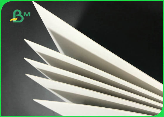 61 * 61cm 1.5mm 2.0mm FSC u. SGS-Duplex-Brett-Weiß-Rückseite für kosmetische Kästen