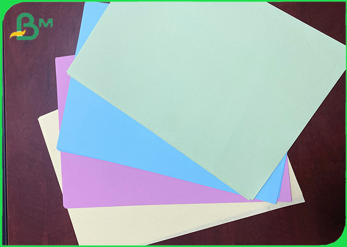 freier Offsetdruck Bristol Color Paper For Woods des blauen rosa Gelbgrün-80gsm