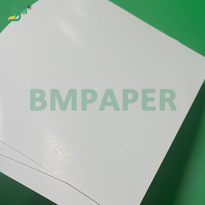 330 g/m² schwarzes Kern-Glanz-Spielkartenpapier, beidseitig beschichtet, für professionelle Pokerturniere