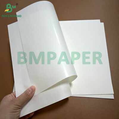 60 g/m² 70 g/m² einseitig gestrichenes weißes maschinenglattes Kraftpapier für Zuckerverpackungen 60 cm 72 cm