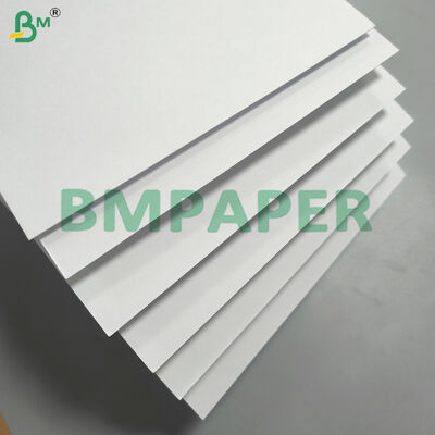 Nicht beschichtetes weißes Kartenpapier