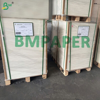 Nicht beschichtetes weißes Kartenpapier