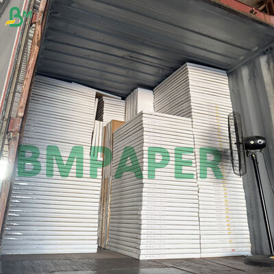 Nicht beschichtetes weißes Kartenpapier